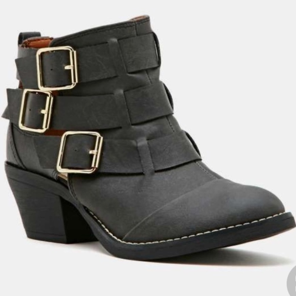 PRICE DROP PRICE FIRM Report Aydin Black/Gray Zippered & Buckled Vegan Boot